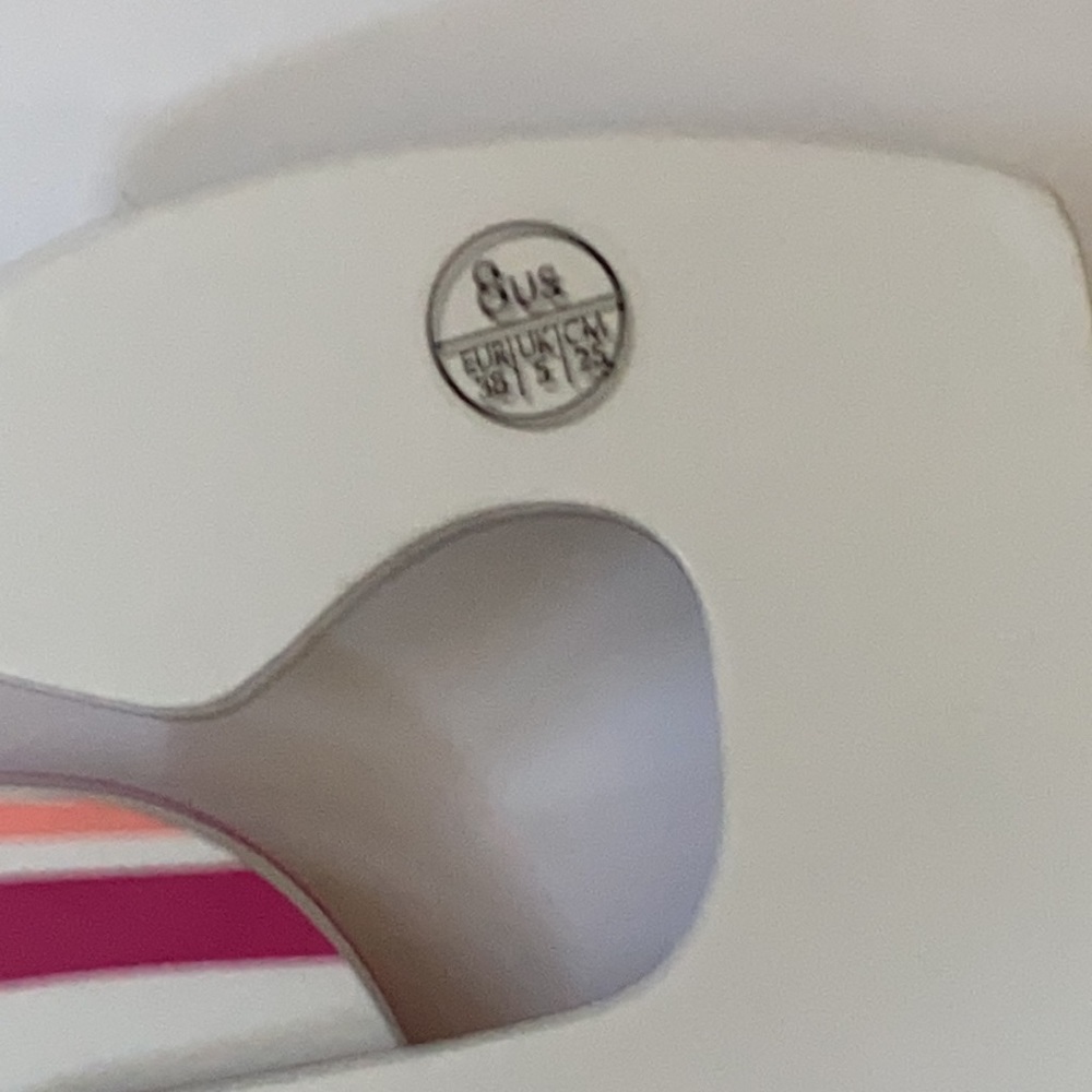 Roxy slip ons - Picture 5 of 7